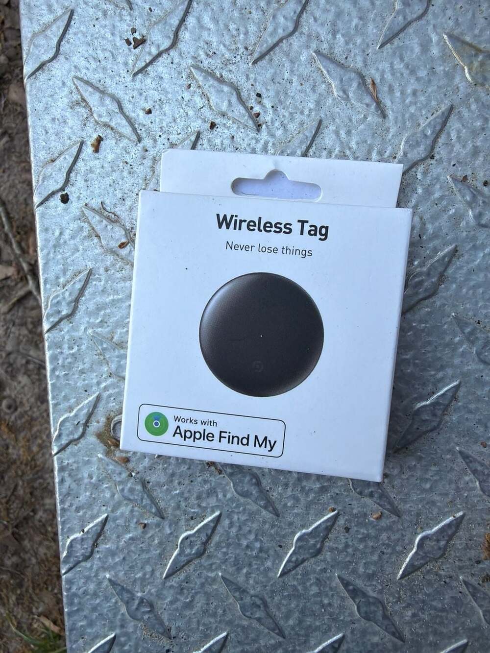 Rexzol Wireless Tag - 2 Pack Bluetooth Item Tracker (Works with Apple Find My)